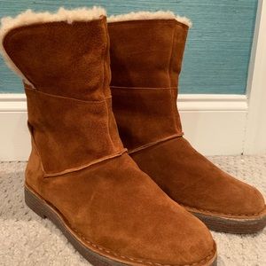 Clark Fur Boots!!